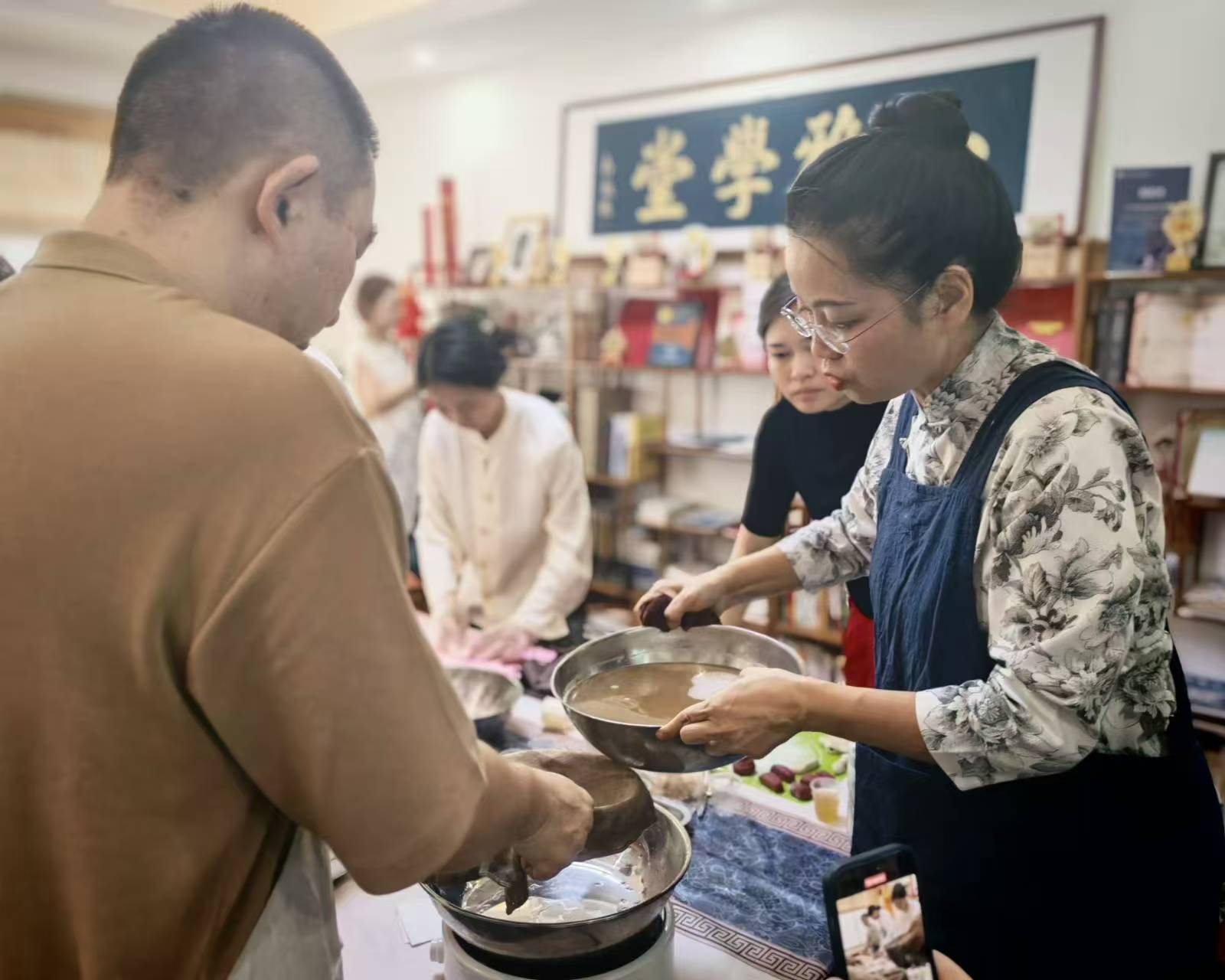 食疗方制作现场